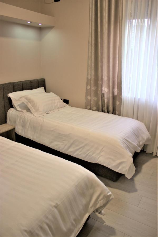 Bliri Shallvaret Apartment Tirana Exterior photo